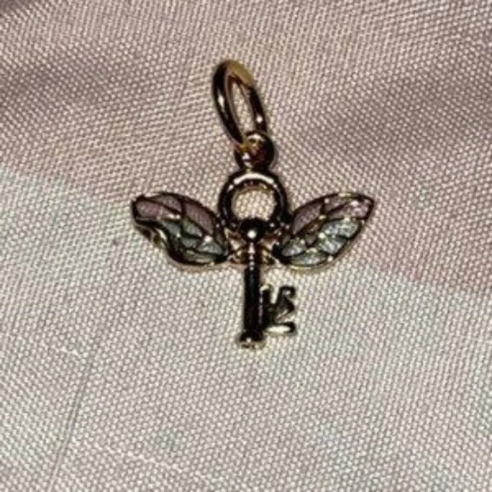 Pandora Harry Potter, Winged Key Pendant